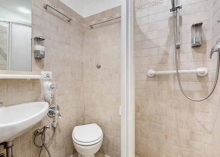 Vivilo Collection - Marche 54 - Close To Via Veneto Area - Lt בית הארחה 3*